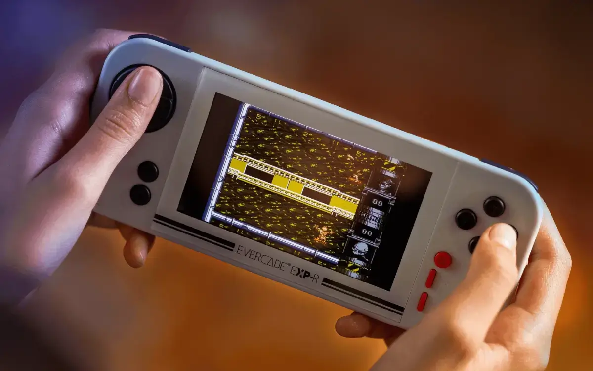 Evercade EXP-R - Retro Handhelds