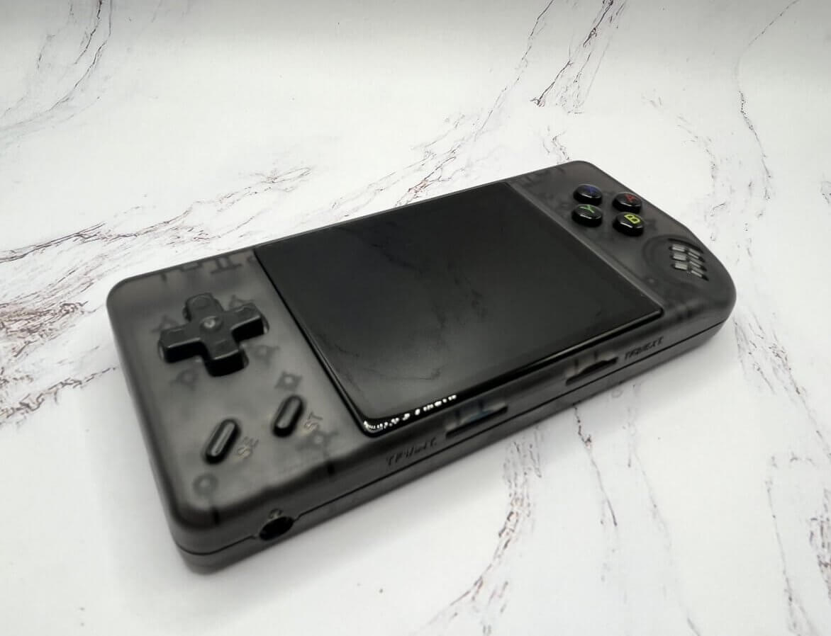 RG28XX 1 - Retro Handhelds Anbernic RG28XX in Transparent Black