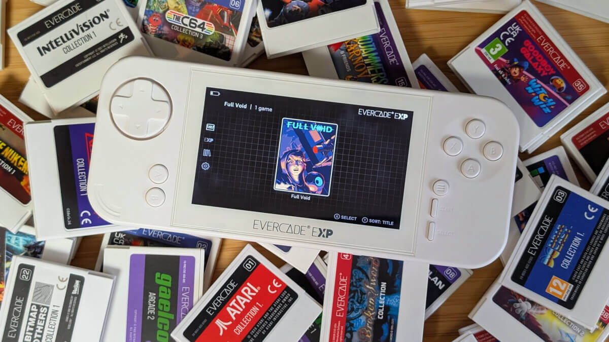 Evercade - Retro Handhelds Evercade EXP with Cartridges