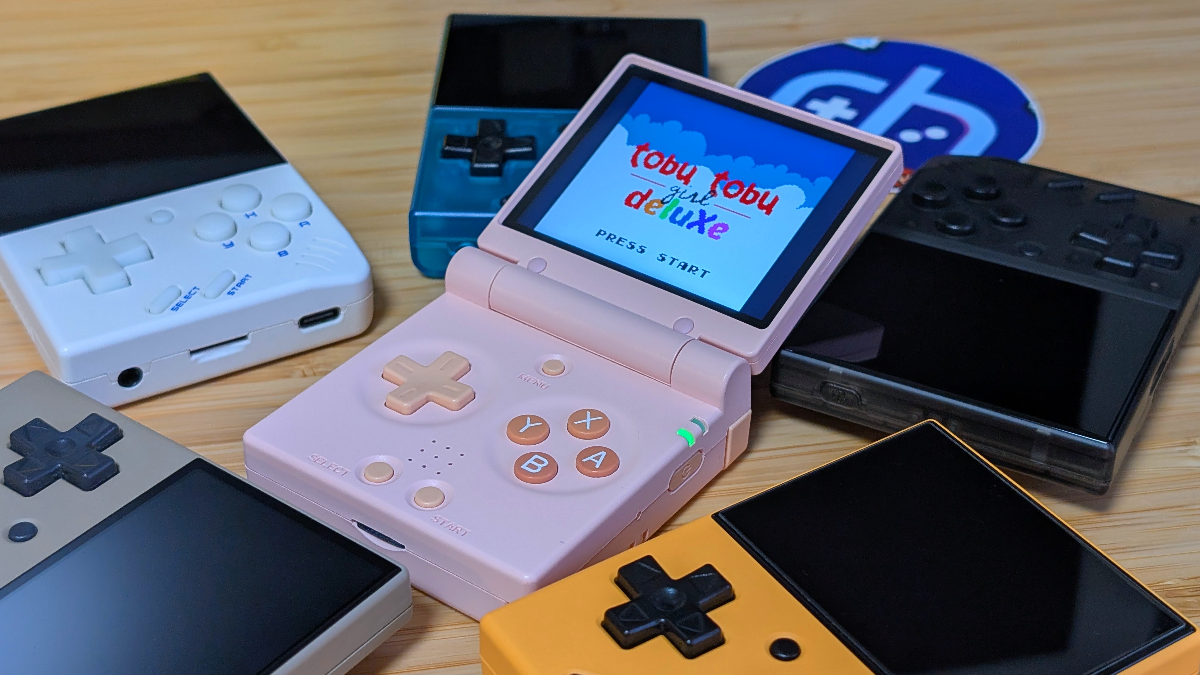 Miyoo-Mini-Flip-Top-Downjpg - Retro Handhelds Miyoo-Mini-Flip-Top-Downjpg